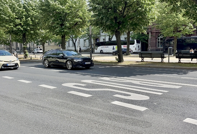 Audi RS6 Avant C8