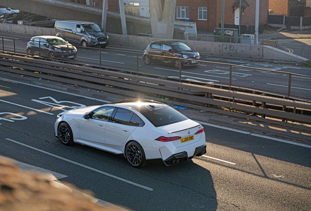 BMW M5 G90