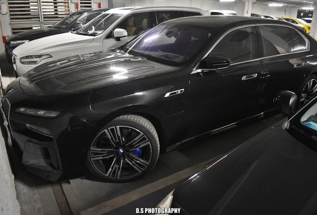 BMW M760e xDrive