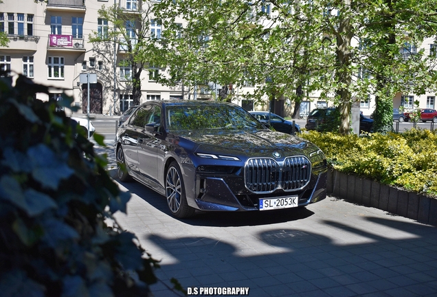 BMW M760e xDrive
