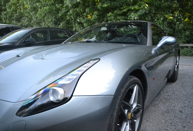 Ferrari California T