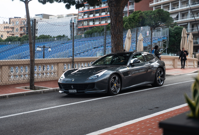 Ferrari GTC4Lusso
