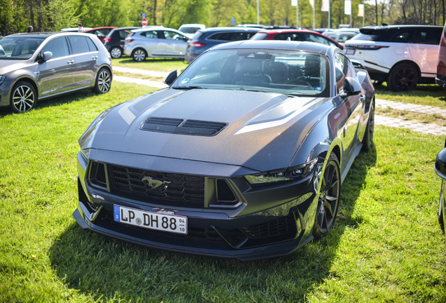 Ford Mustang Dark Horse 2024