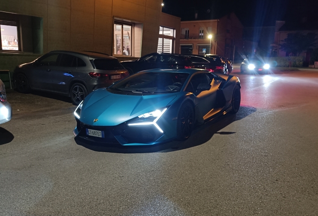 Lamborghini Revuelto