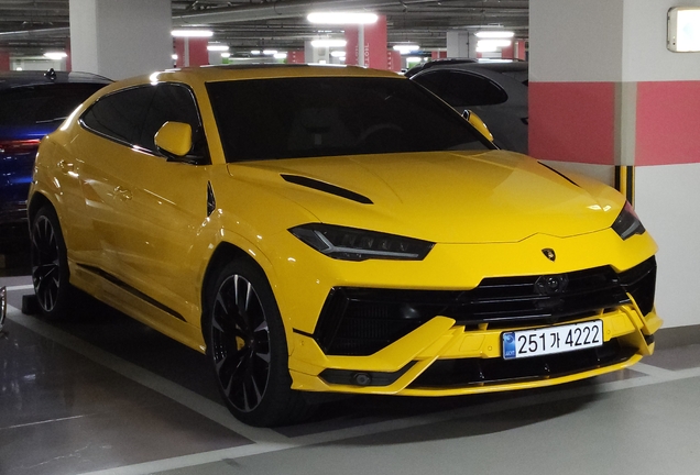 Lamborghini Urus S