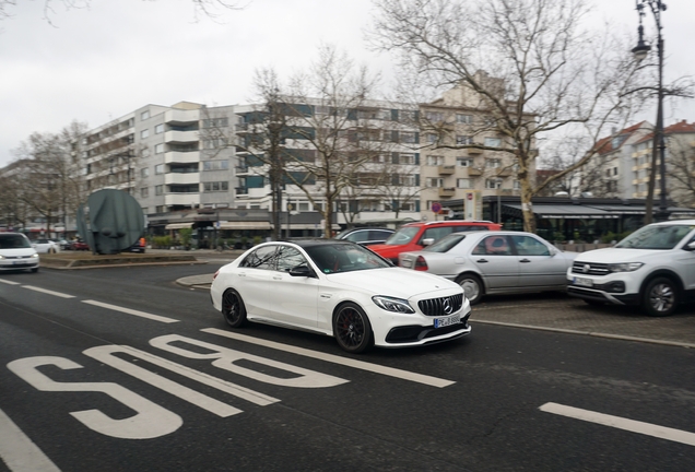 Mercedes-AMG C 63 S W205