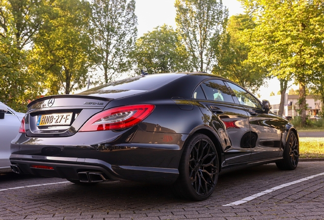 Mercedes-AMG CLS 63 S C218 2016