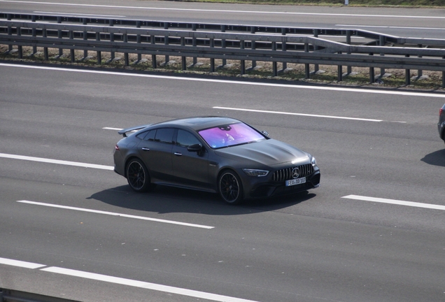 Mercedes-AMG GT 63 S X290
