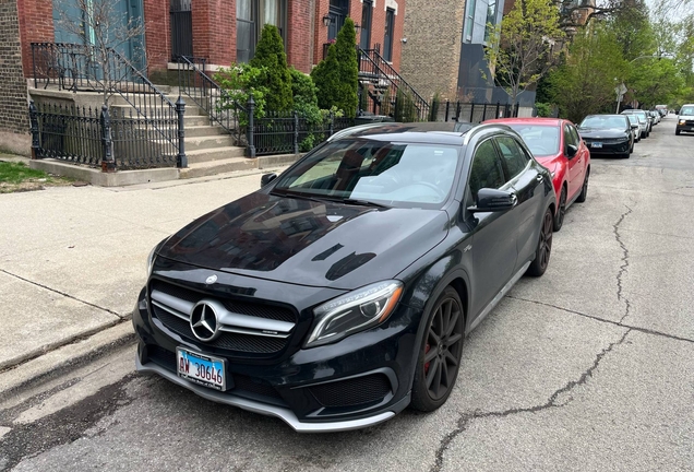 Mercedes-Benz GLA 45 AMG X156