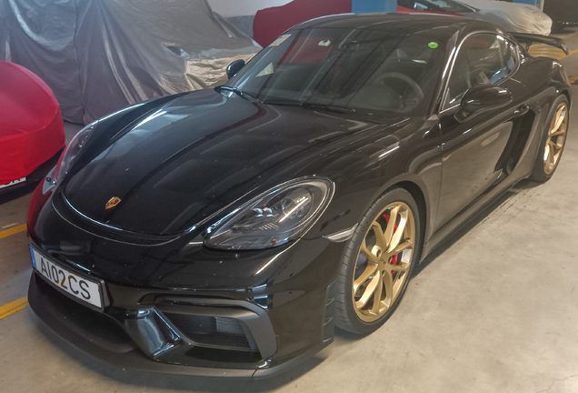 Porsche 718 Cayman GT4