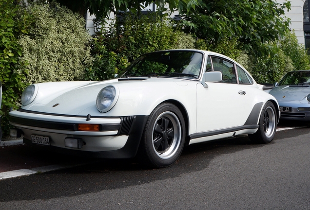 Porsche 930 Turbo