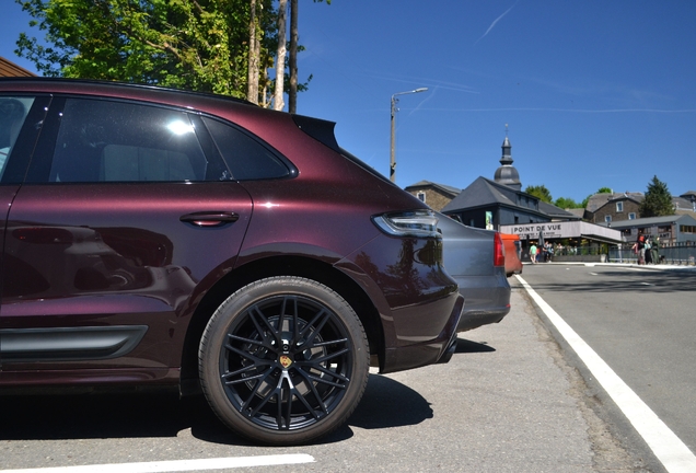 Porsche 95B Macan GTS MkIII