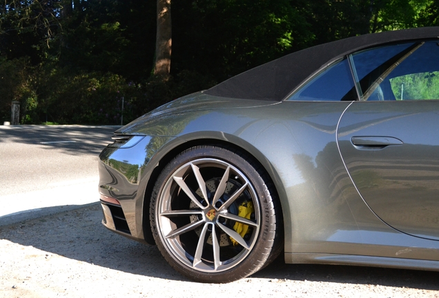 Porsche 992 Carrera 4S Cabriolet