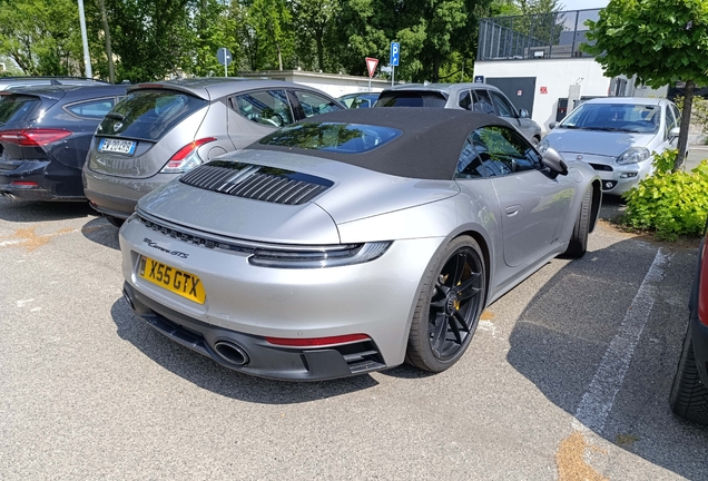 Porsche 992 Carrera GTS Cabriolet