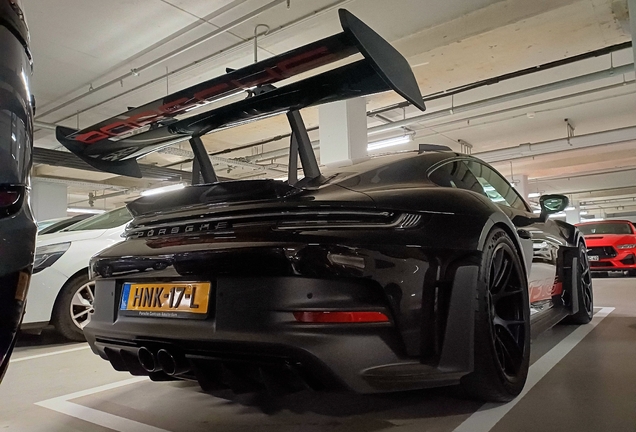 Porsche 992 GT3 RS Weissach Package
