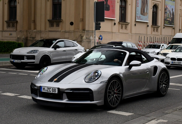 Porsche 992 Turbo Cabriolet