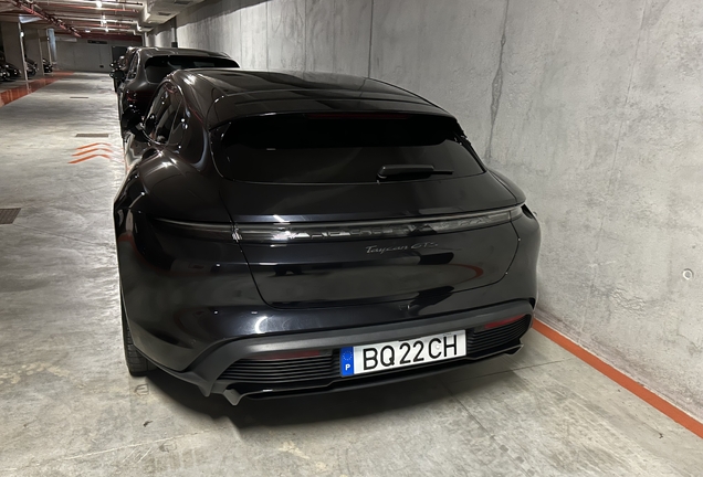 Porsche Taycan GTS Sport Turismo