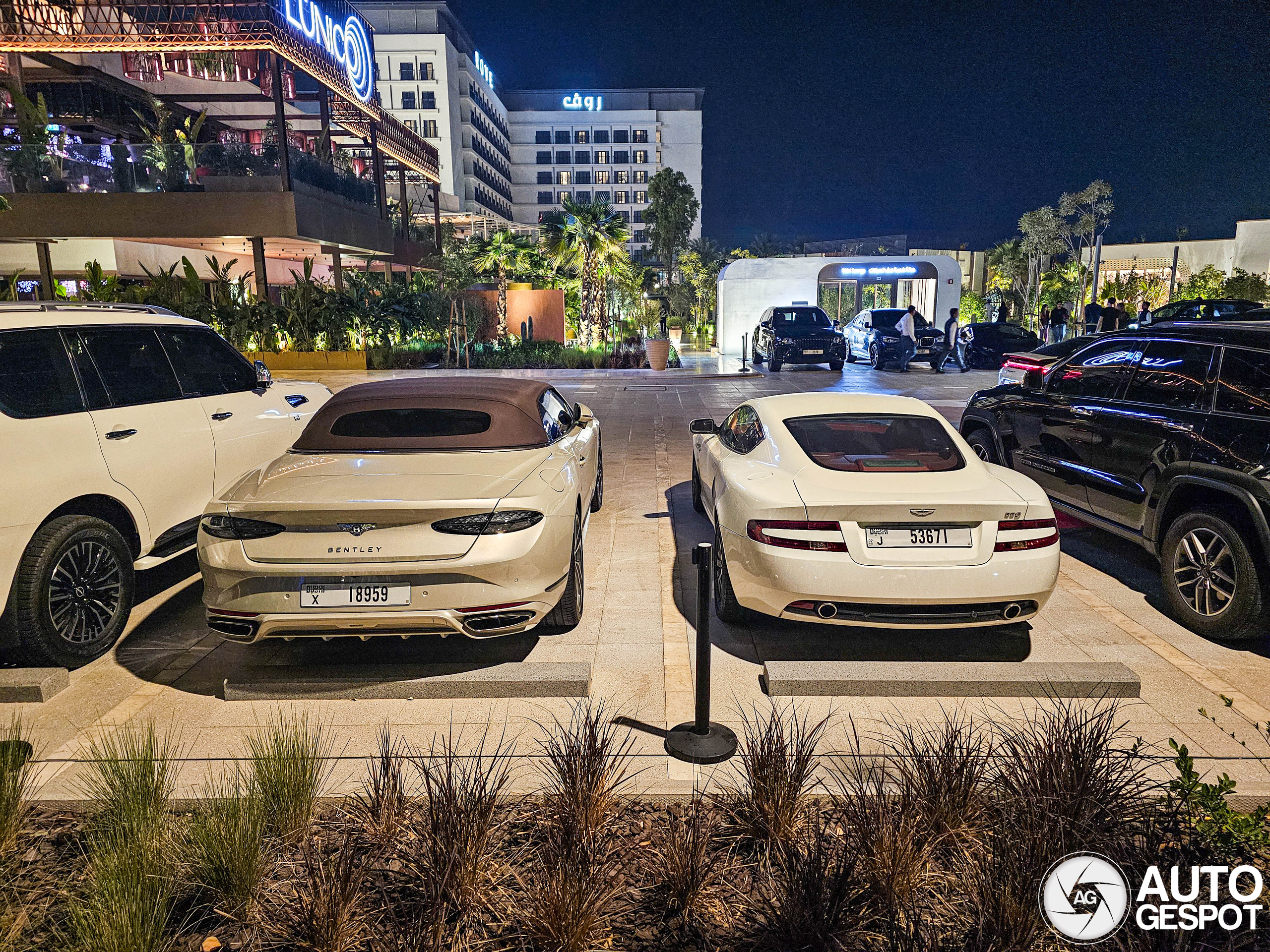 Aston Martin DB9