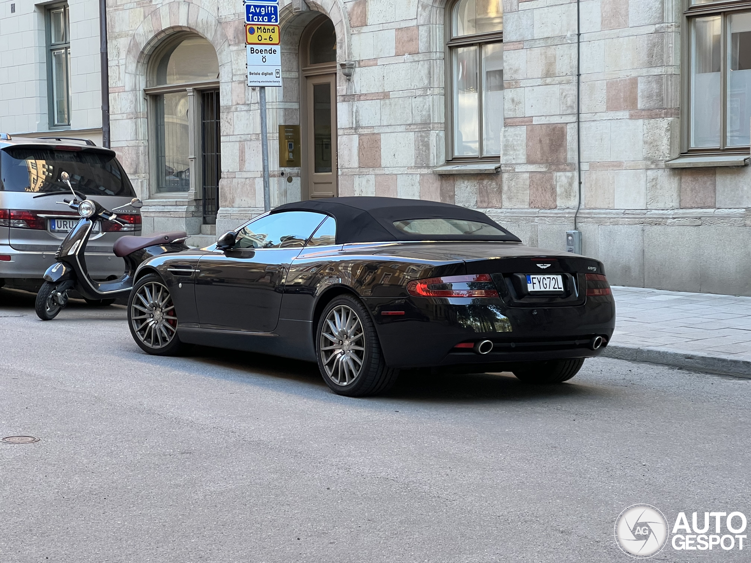 Aston Martin DB9 Volante