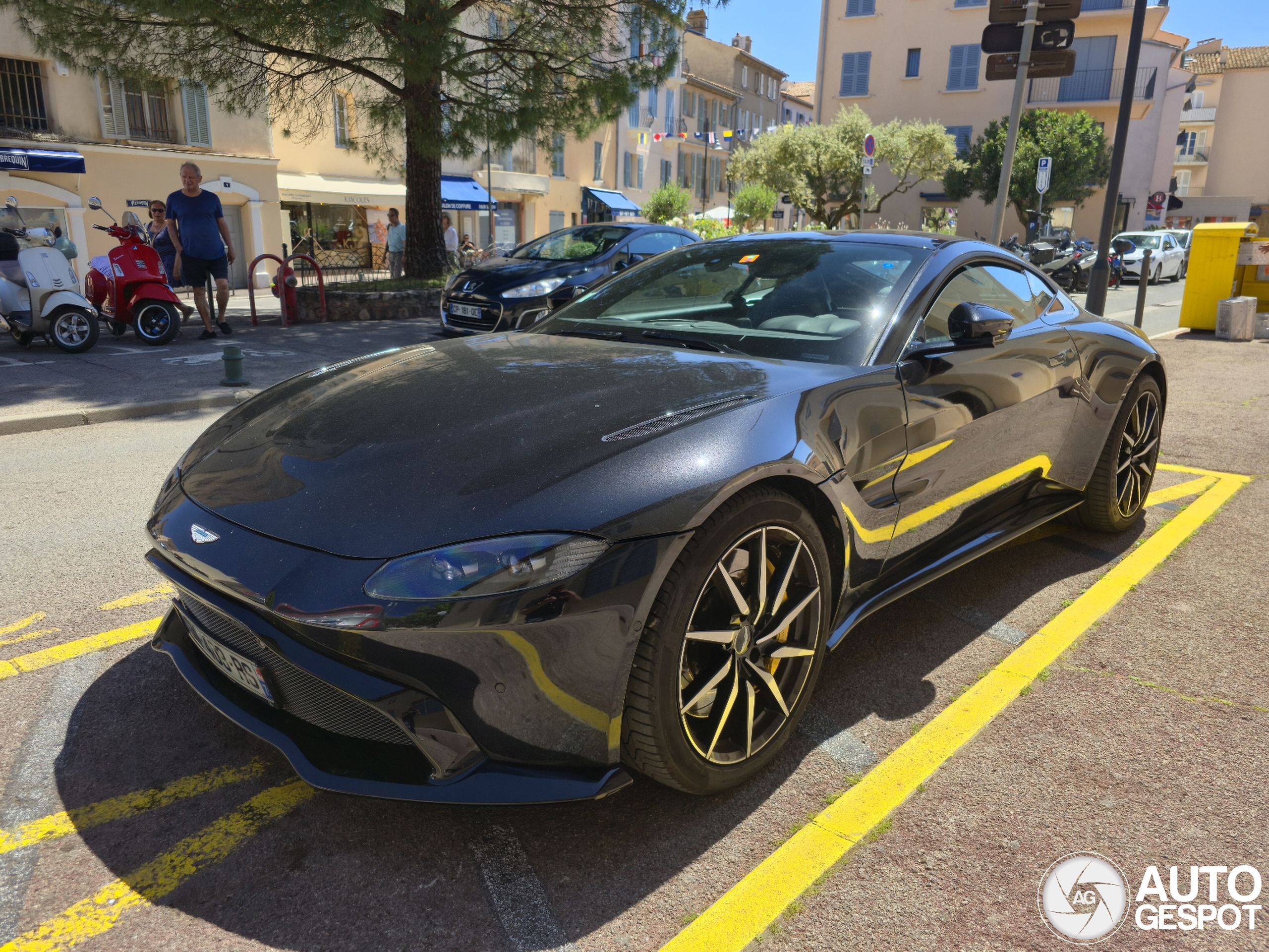 Aston Martin V8 Vantage 2018