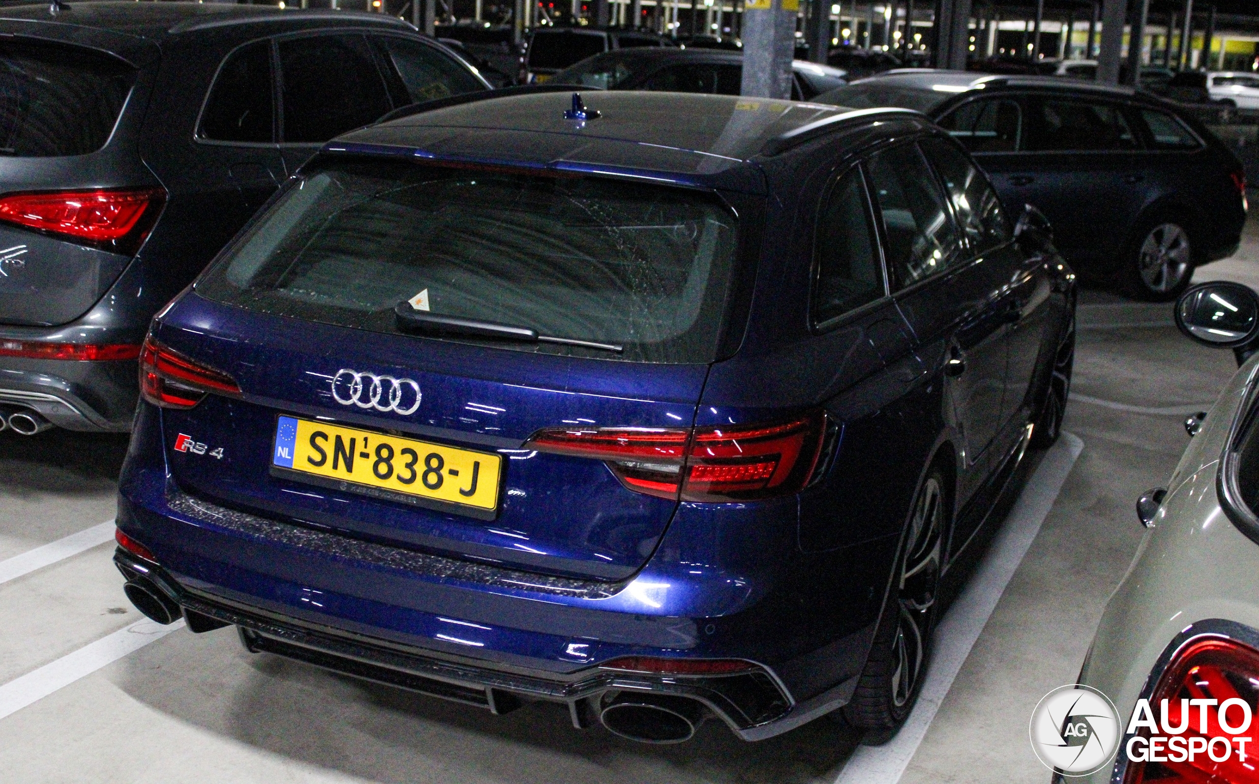 Audi RS4 Avant B9
