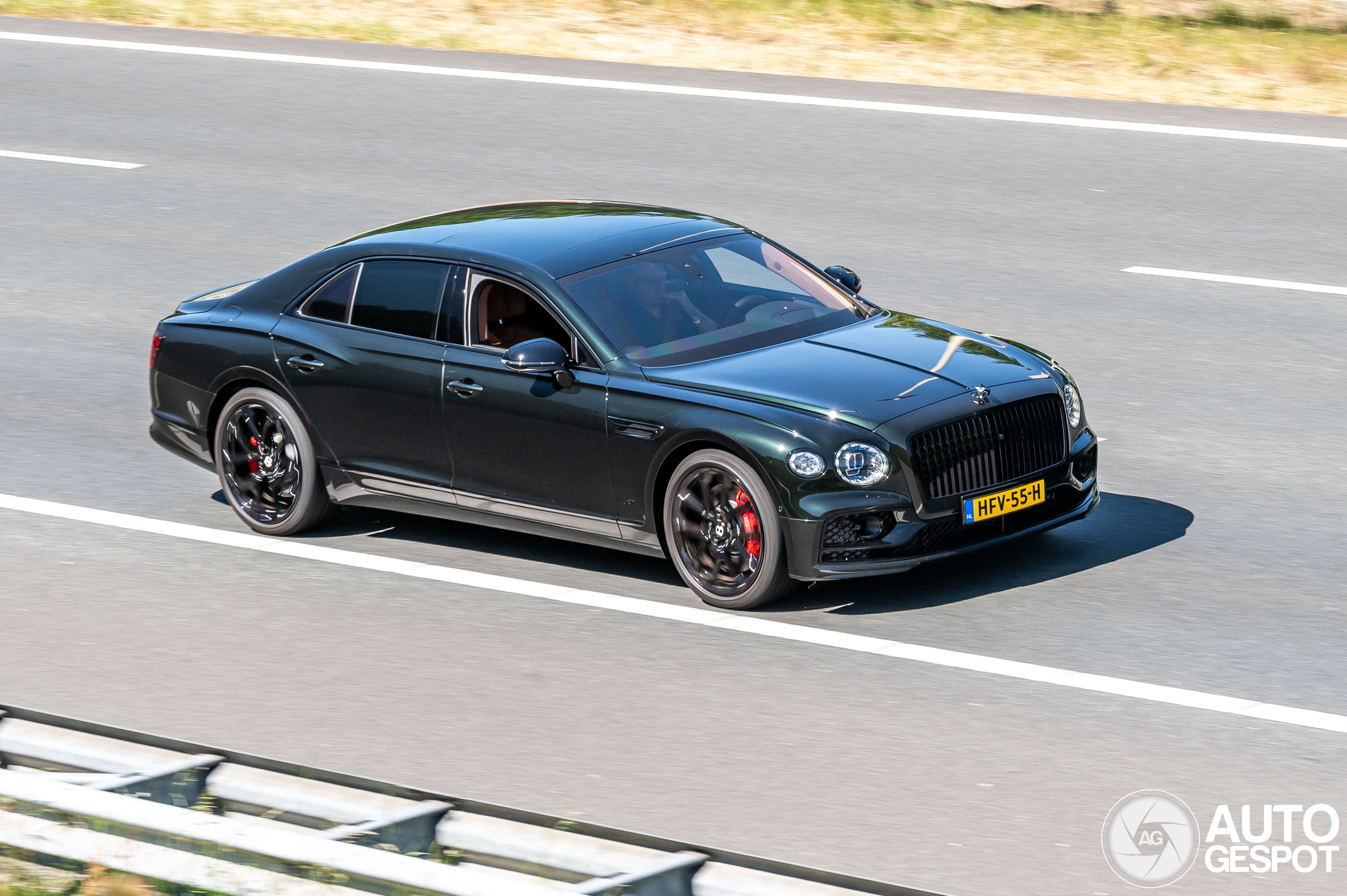 Bentley Flying Spur Hybrid S