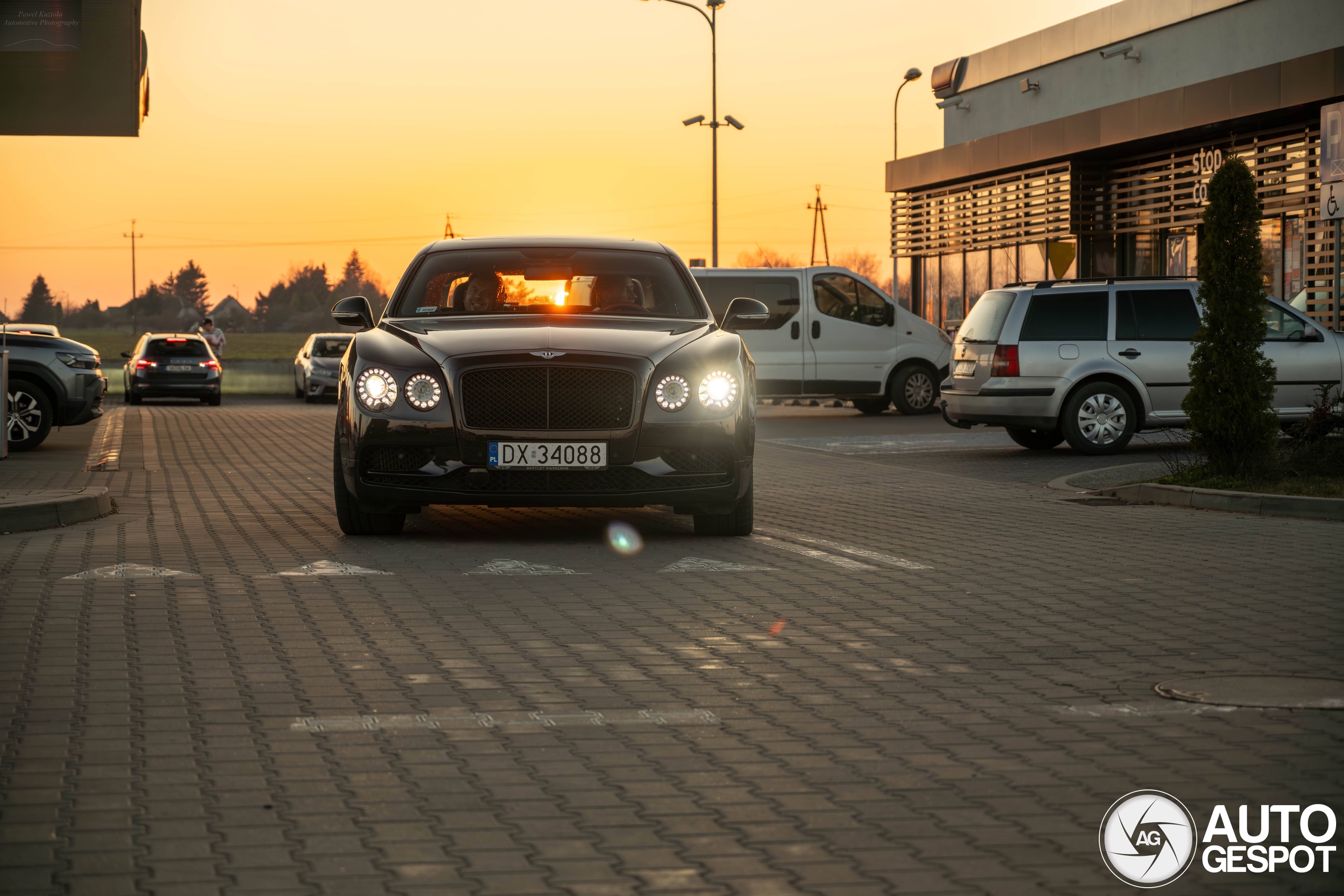 Bentley Flying Spur W12