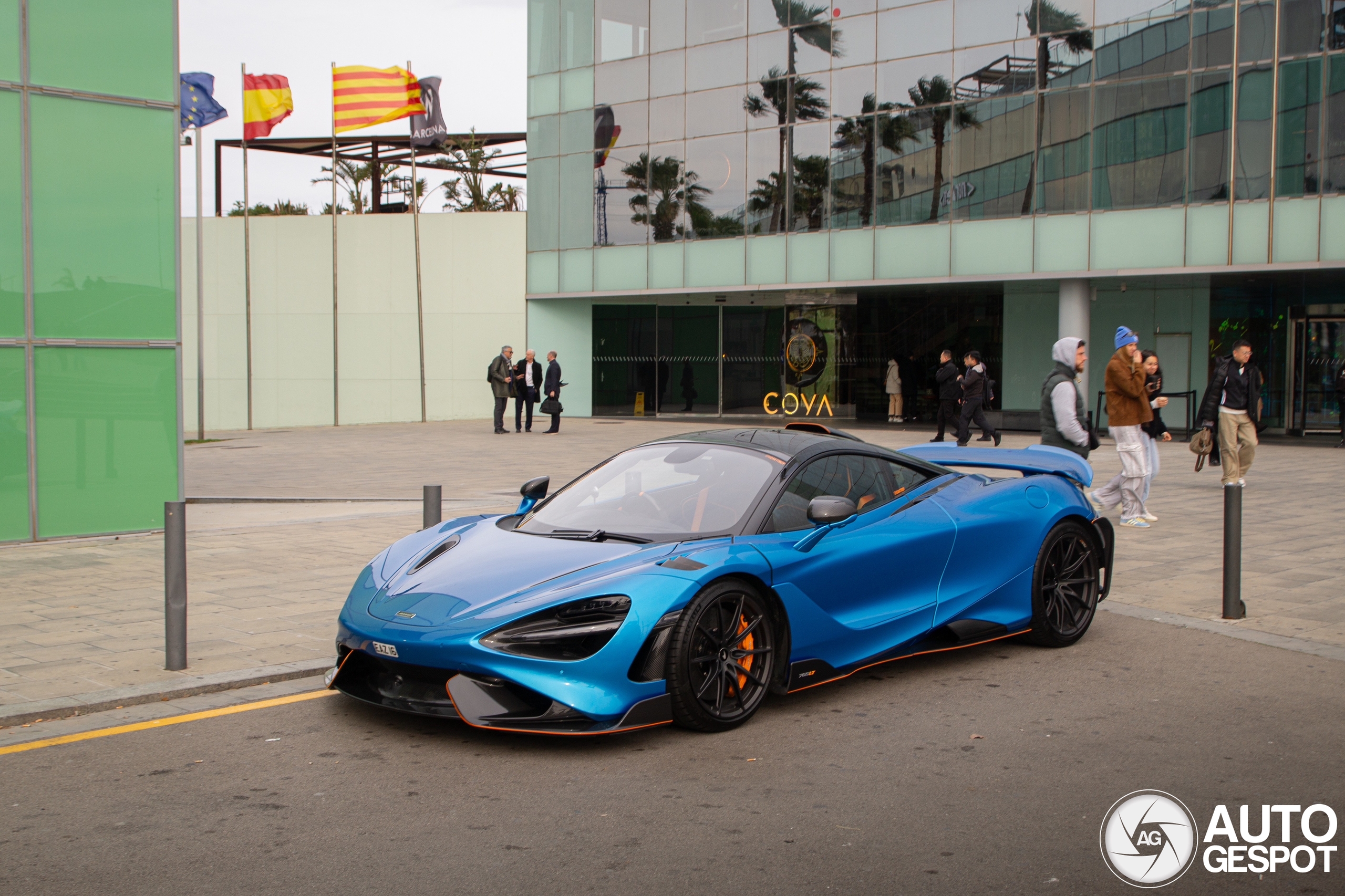 McLaren 765LT