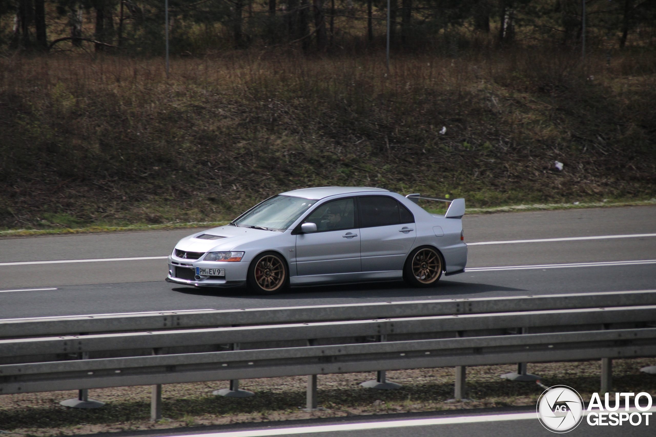 Mitsubishi Lancer Evolution IX
