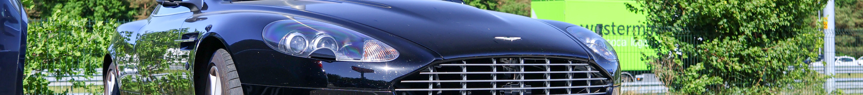 Aston Martin DB9