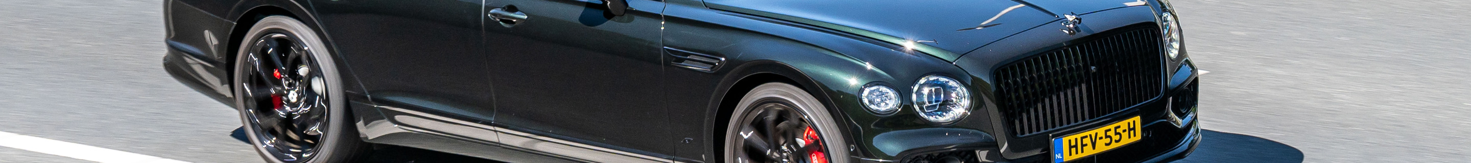 Bentley Flying Spur Hybrid S