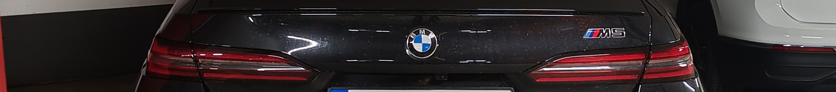 BMW M5 G90