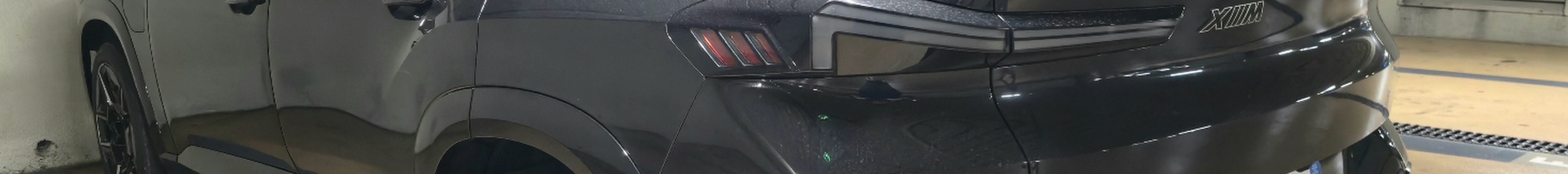 BMW XM G09