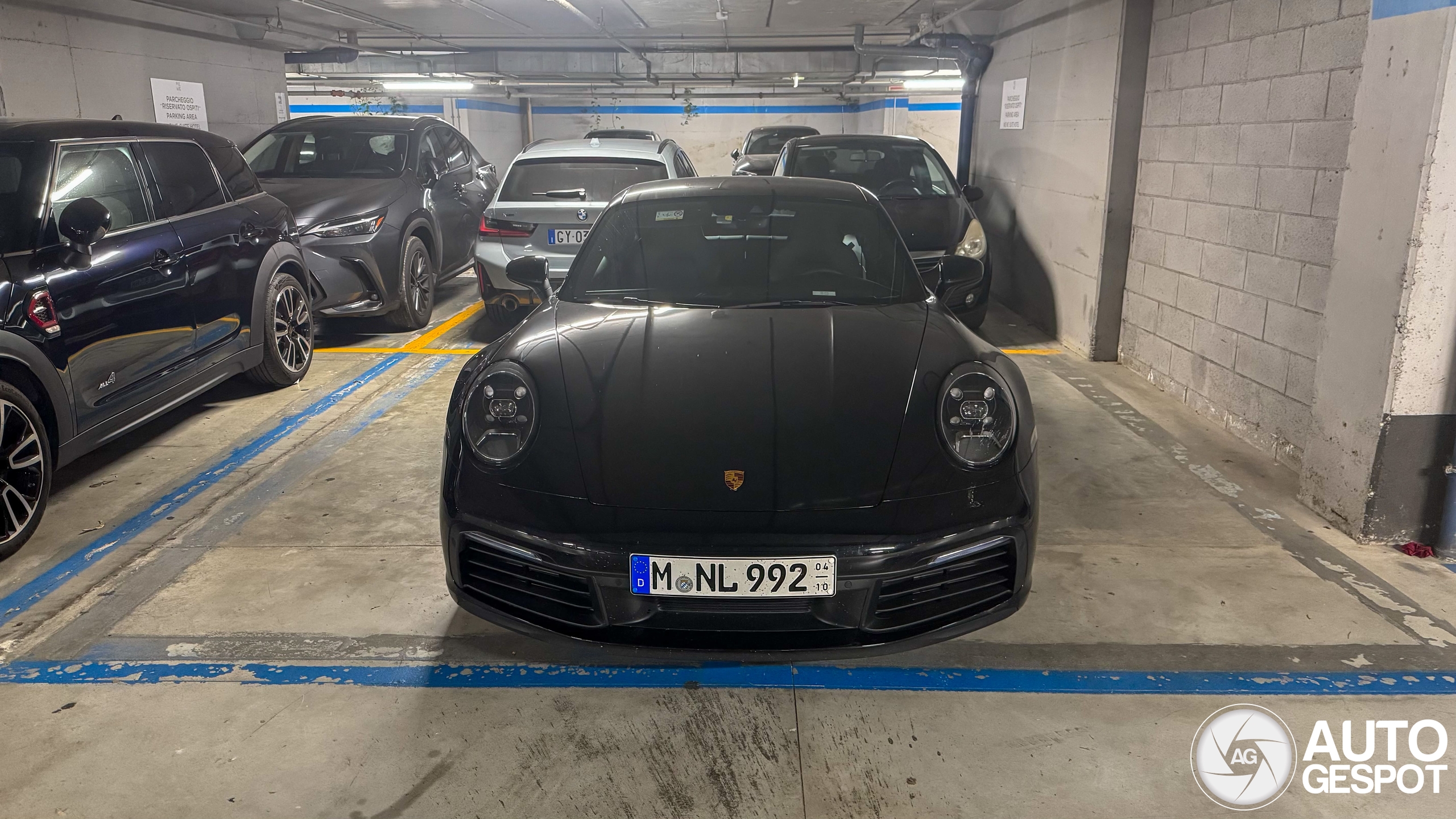Porsche 992 Carrera 4S