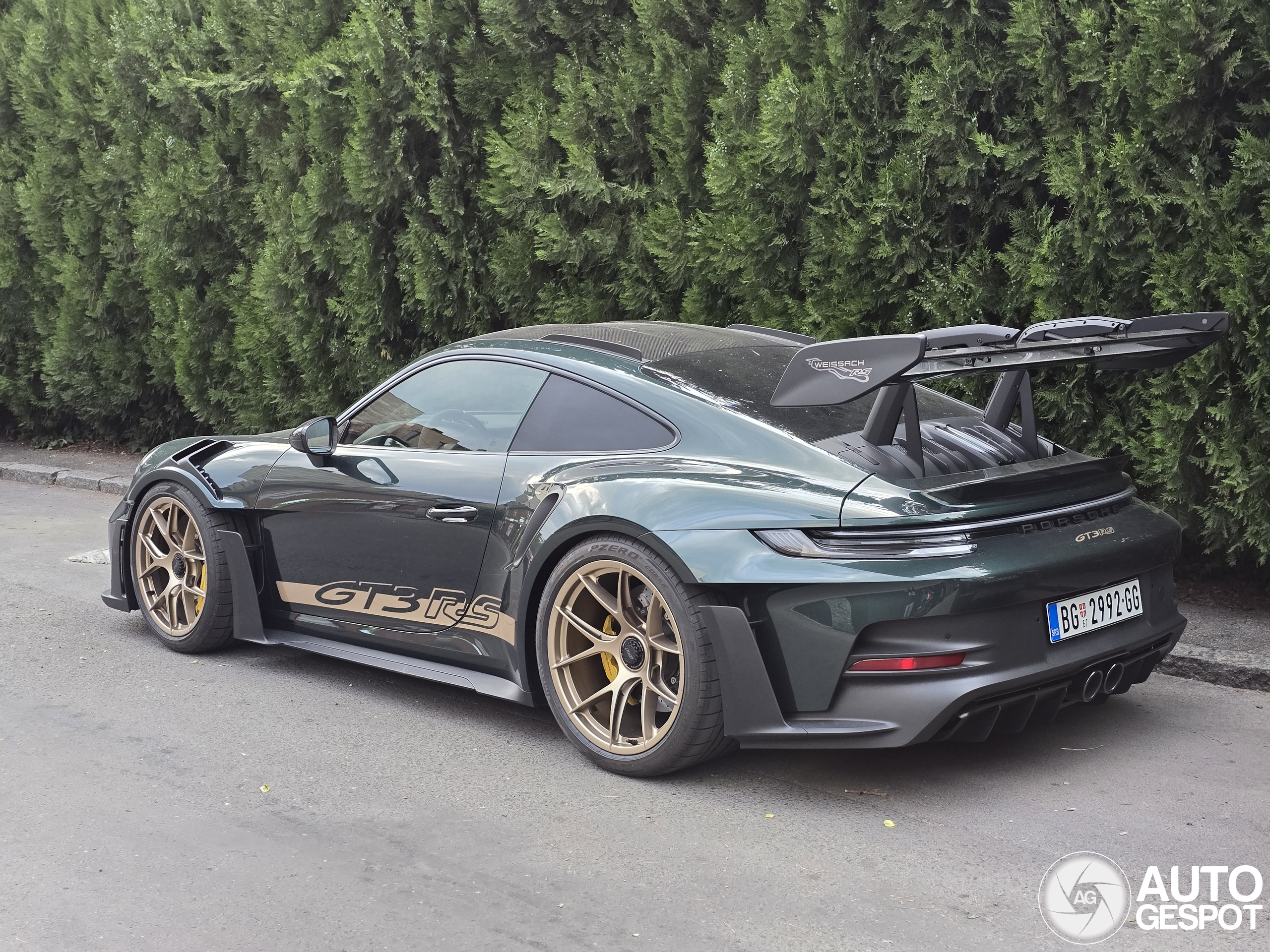 Porsche 992 GT3 RS Weissach Package