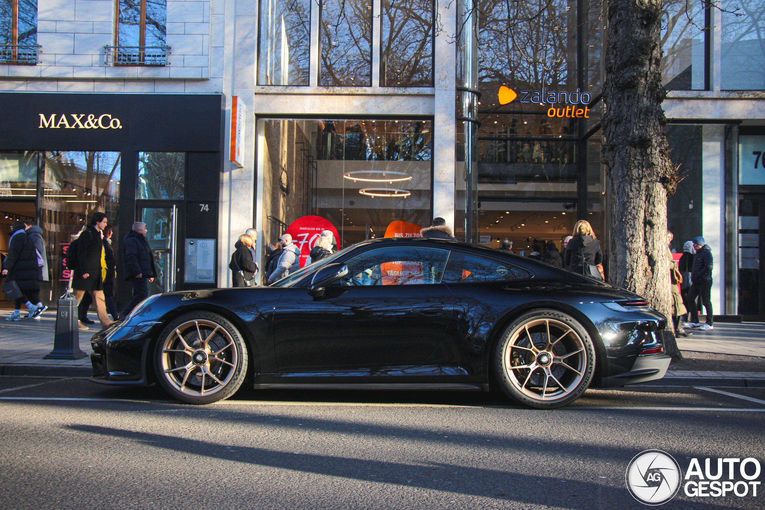 Porsche 992 GT3 Touring