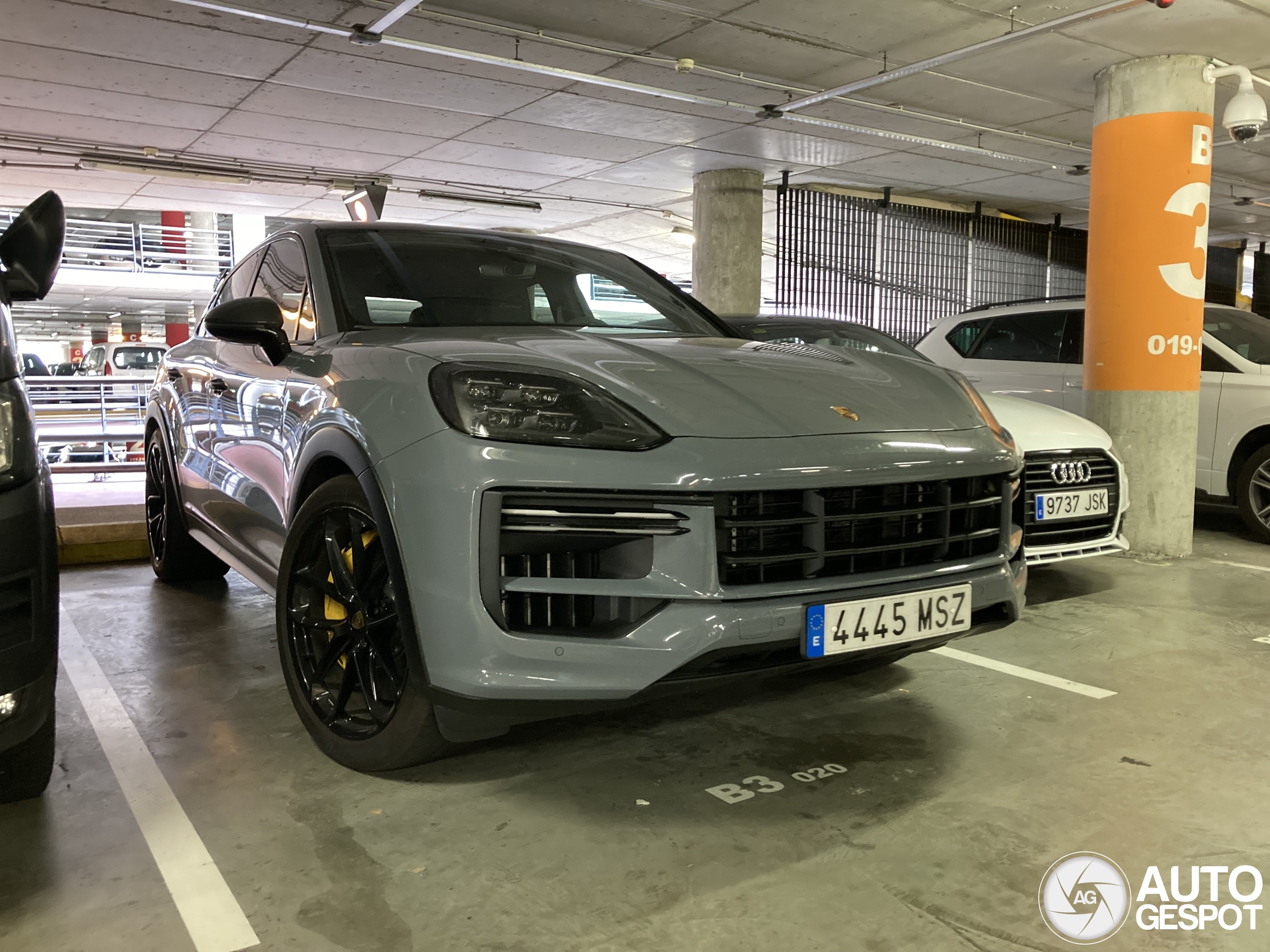 Porsche Cayenne Coupé Turbo E-Hybrid