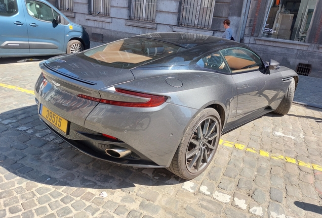 Aston Martin DB11