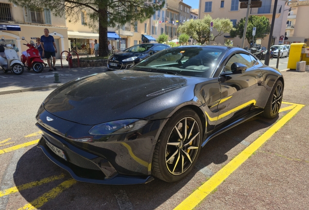 Aston Martin V8 Vantage 2018