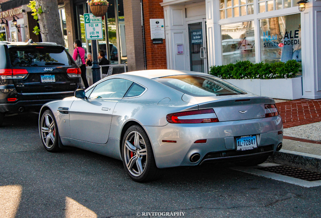 Aston Martin V8 Vantage
