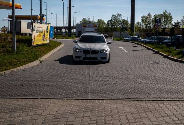 BMW M5 F10 2011