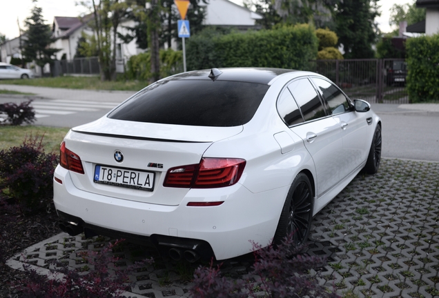BMW M5 F10 2011