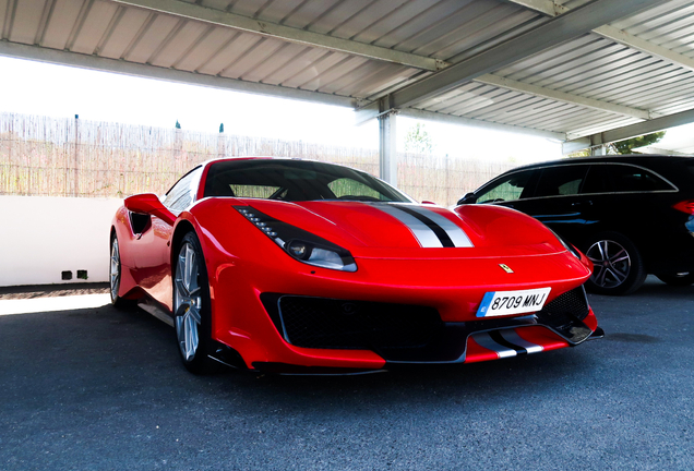 Ferrari 488 Pista