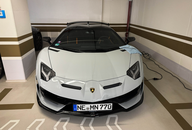 Lamborghini Aventador LP770-4 SVJ Roadster