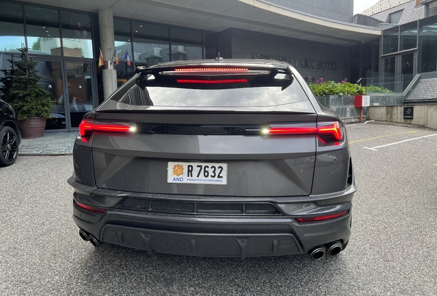Lamborghini Urus Performante