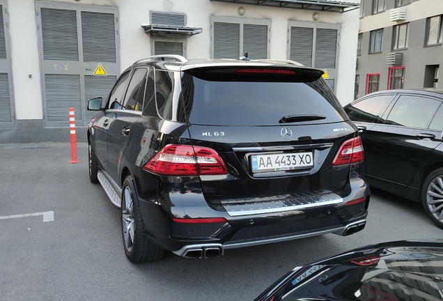 Mercedes-Benz ML 63 AMG W166