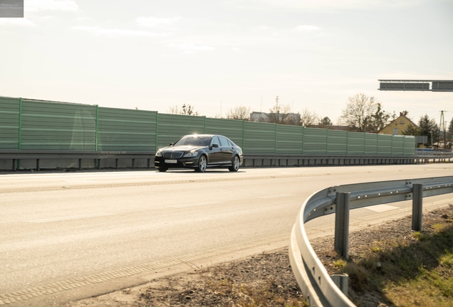 Mercedes-Benz S 63 AMG W221 2011