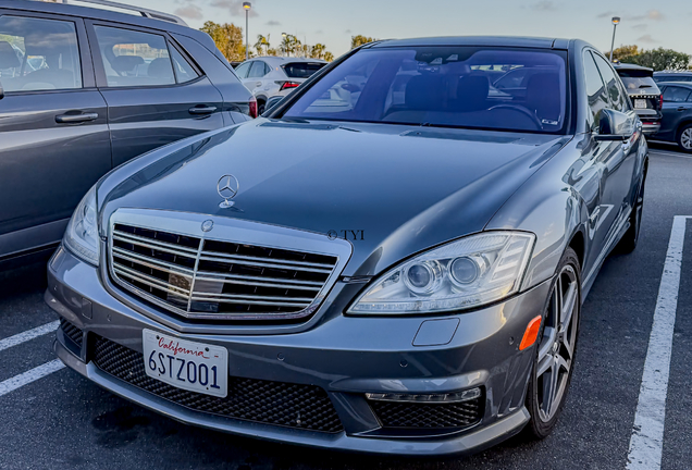 Mercedes-Benz S 65 AMG V221 2010
