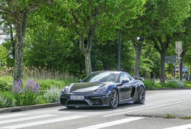 Porsche 718 Cayman GT4
