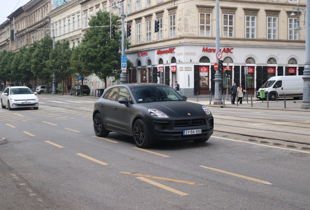 Porsche 95B Macan GTS MkIII